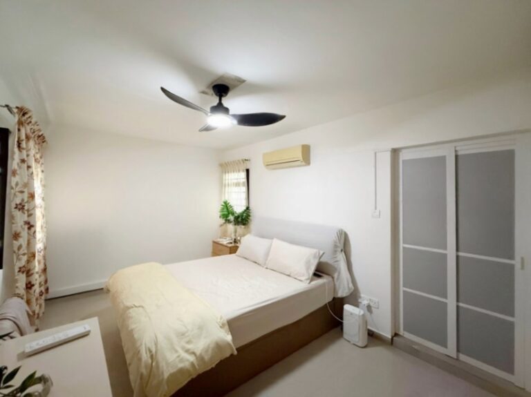 628 Jurong West St 65 Bedroom 2