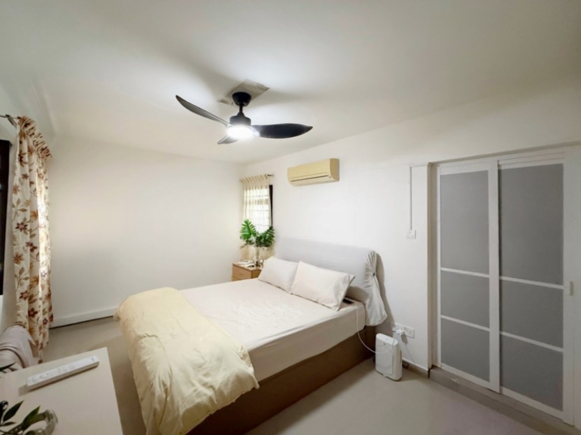628 Jurong West St 65 Bedroom 2